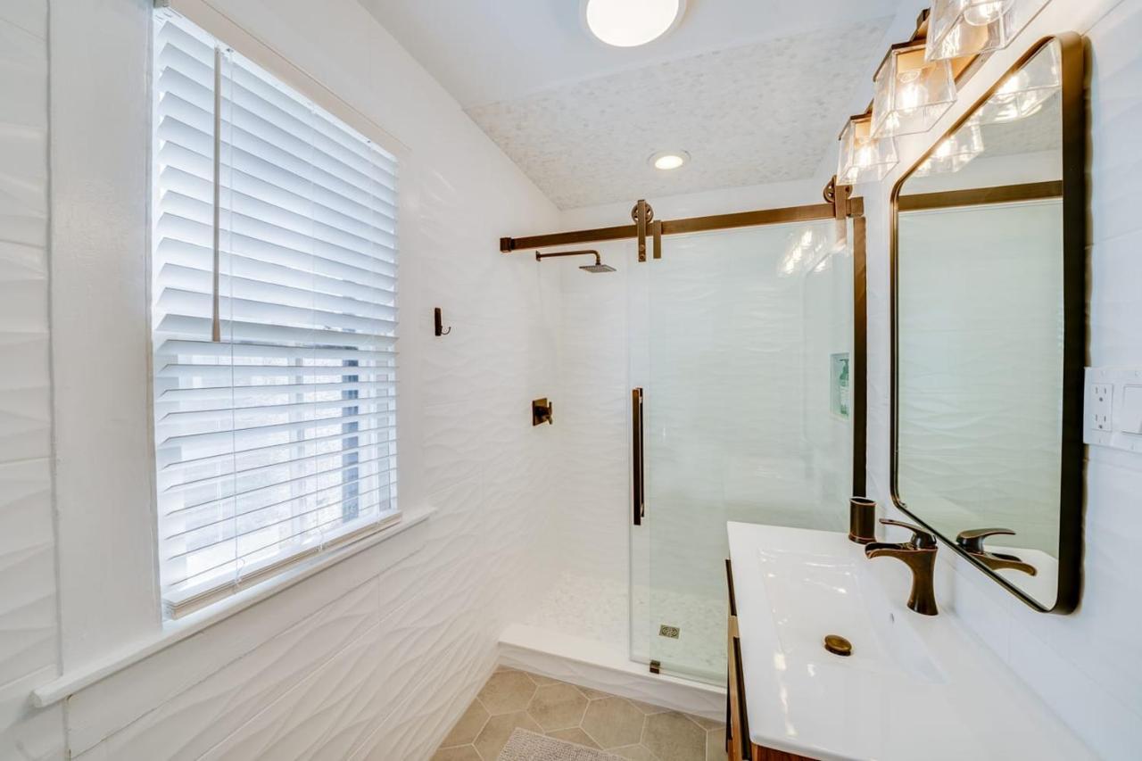 Updated Early 1900S 2Br Cottage Walking Distance To Downtown With Onsite Parking Сент-Огастин Экстерьер фото